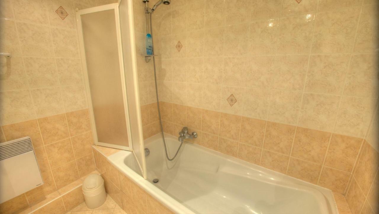 2 Pièces 57 Rue D'antibes 2 étoiles